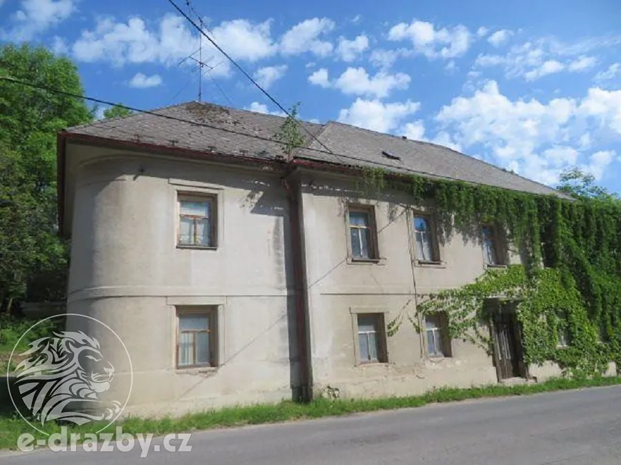 Dražba rodinného domu 247 m², pozemek 1014 m²